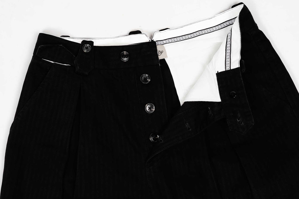 Primary Pleated Shorts