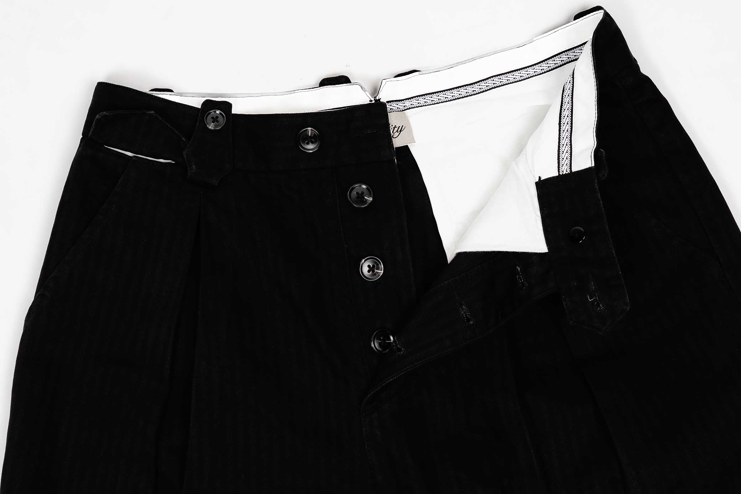 Primary Pleated Shorts